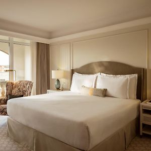 Grand Deluxe Room